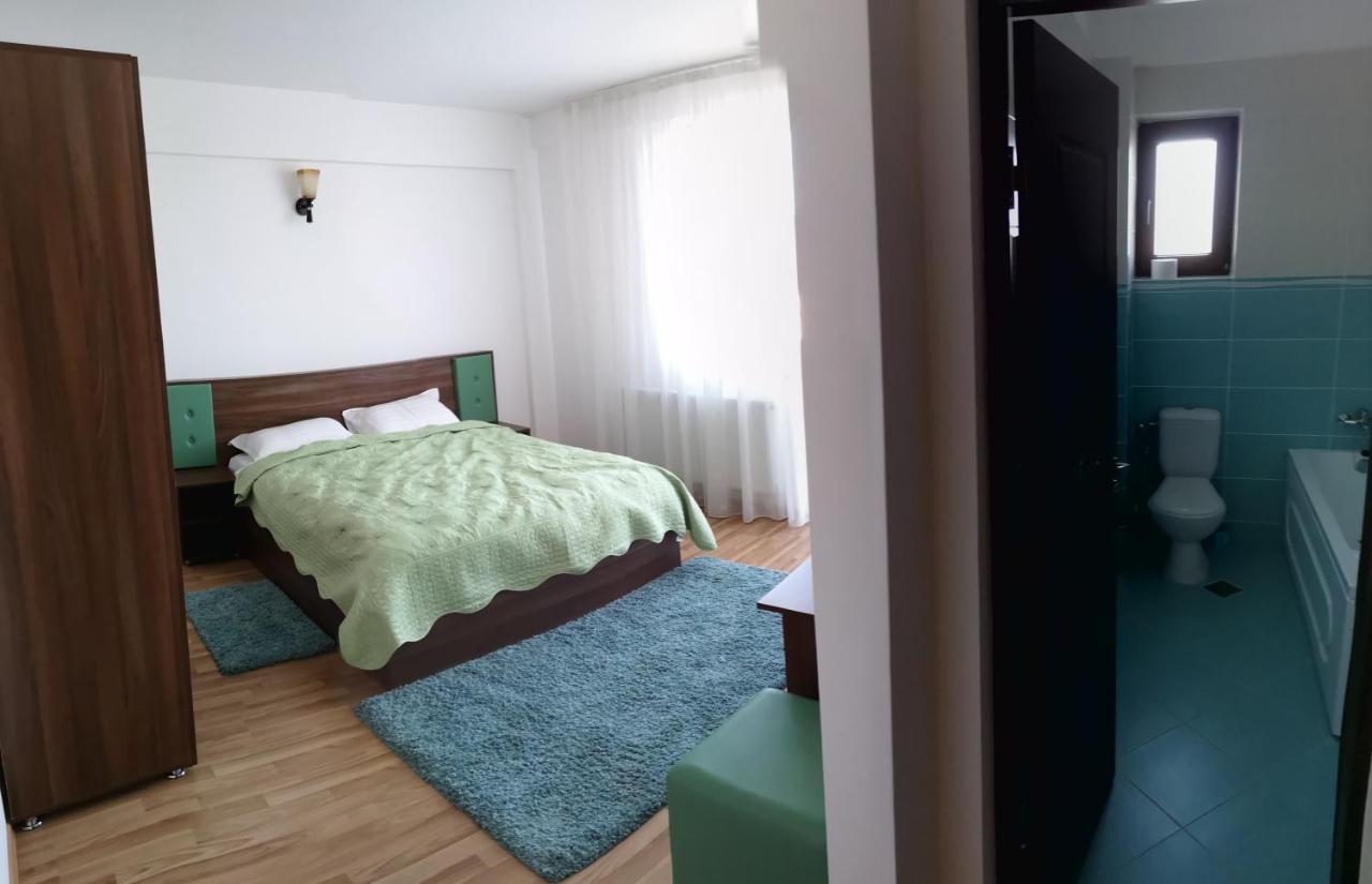 Passa Tempo Hotell Suceava Exteriör bild