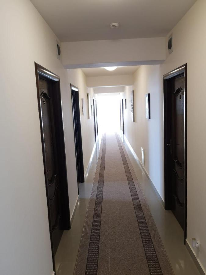 Passa Tempo Hotell Suceava Exteriör bild