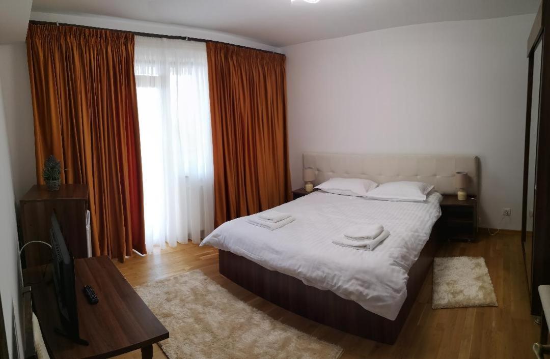 Passa Tempo Hotell Suceava Exteriör bild